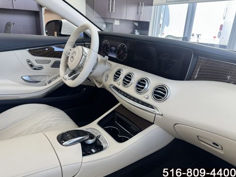 Used 2020 Mercedes-Benz S 560 Cabriolet image 27