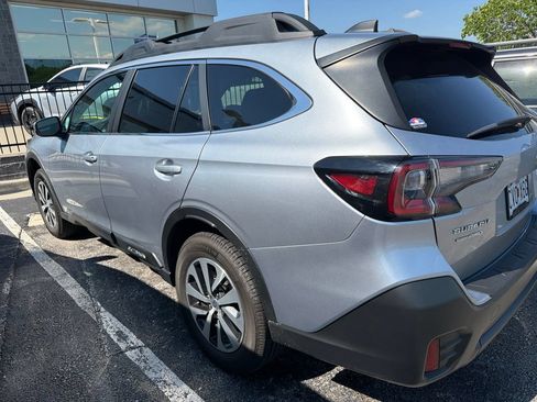 Used 2020 Subaru Outback Premium AWD/4WD image 3