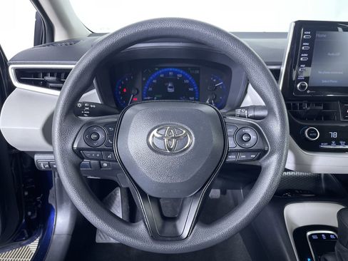 Used 2021 Toyota Corolla LE image 16