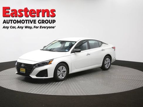 Used 2024 Nissan Altima 2.5 S FWD image 57