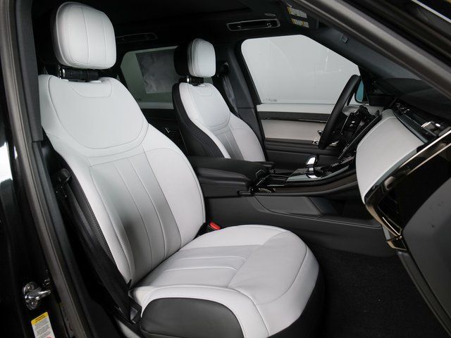 New 2026 Land Rover Range Rover Sport Dynamic SE AWD/4WD image 3
