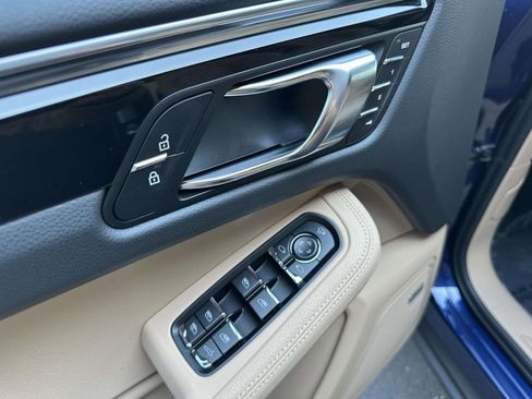 New 2026 Porsche Macan AWD/4WD image 19