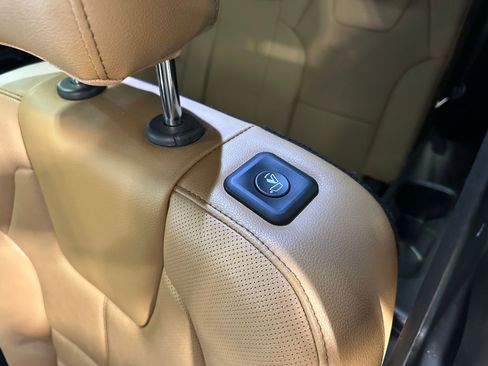 Used 2022 Kia Telluride SX w/ Nightfall Edition Package image 39