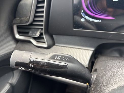 Certified 2025 Kia Sportage LX image 19