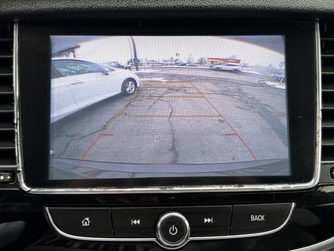 Used 2018 Buick Encore Preferred image 24