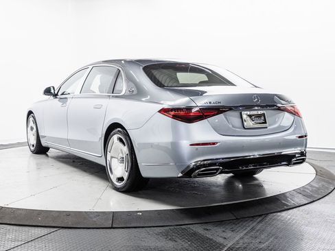 Certified 2024 Mercedes-Benz Maybach S 580 4MATIC image 33