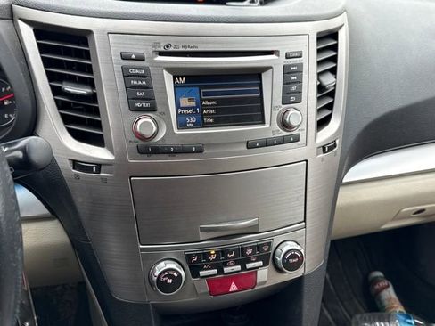 Used 2014 Subaru Outback 2.5i Premium w/ Moonroof Package image 19