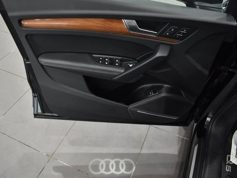 Used 2023 Audi Q5 2.0T Premium Plus AWD/4WD image 31