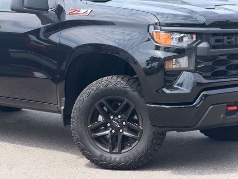 Used 2026 Chevrolet Silverado 1500 Custom Trail Boss AWD/4WD image 3