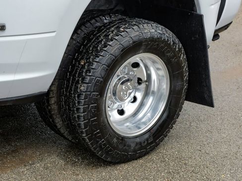 Used 2024 RAM 3500 Laramie w/ Bed Utility Group image 64