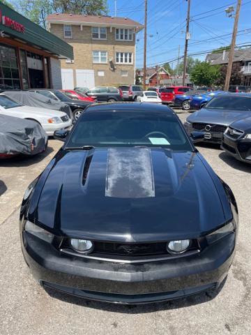 Used 2010 Ford Mustang GT RWD image 3