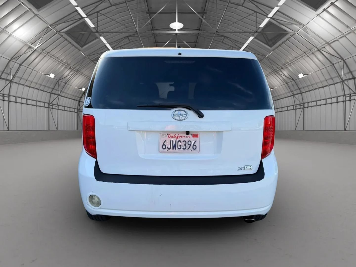 Used 2010 Scion xB FWD image 7