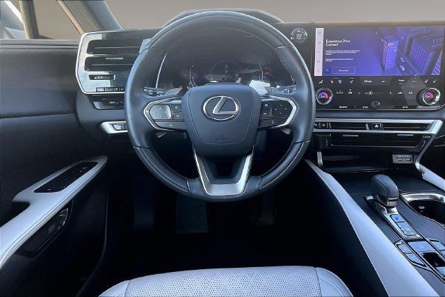 Used 2023 Lexus RX 350 Premium Plus w/ Accessory Package (Z1) AWD/4WD image 8