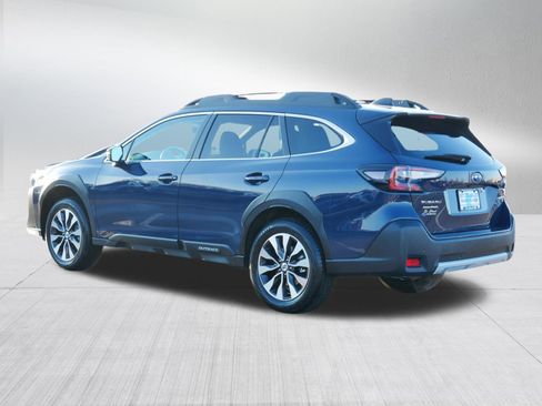 Certified 2025 Subaru Outback Limited image 5