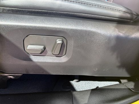 Used 2024 Jeep Wrangler Unlimited Rubicon 4xe AWD/4WD image 14