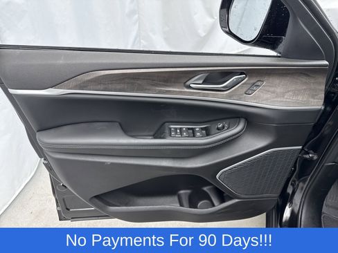 New 2026 Jeep Grand Cherokee L Limited w/ Limited Altitude Package AWD/4WD image 13