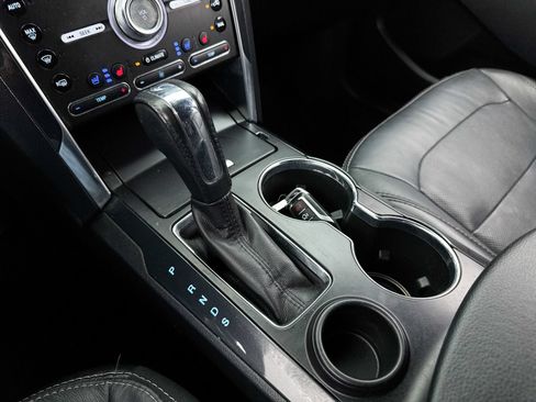 Used 2017 Ford Explorer Limited FWD image 24