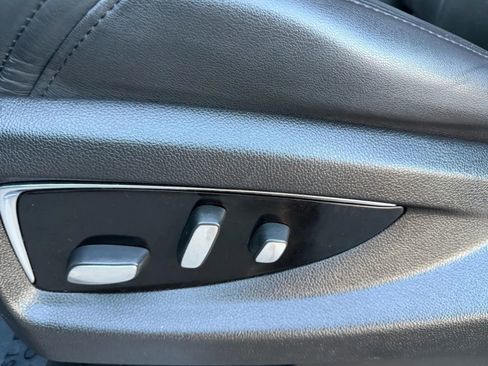 Used 2018 Cadillac Escalade ESV Luxury image 11