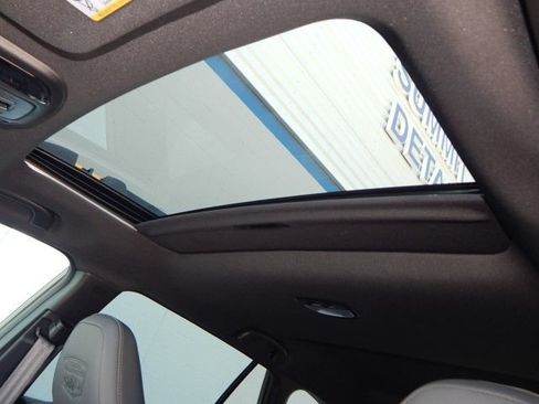 Certified 2025 Subaru Outback Wilderness AWD/4WD image 15