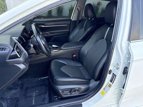 Used 2021 Toyota Camry SE w/ Carpet Mat Package (TMS) FWD image 19