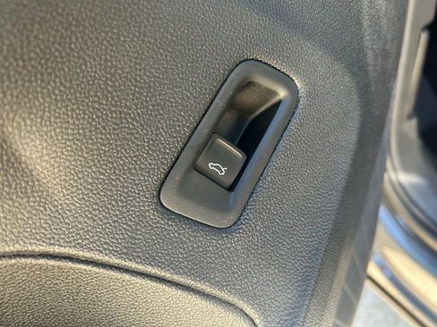 New 2026 Volkswagen Atlas Cross Sport SE image 52