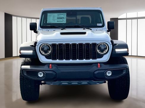 New 2025 Jeep Gladiator Mojave w/ Safety Group AWD/4WD image 16