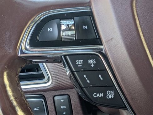 Used 2021 Lincoln Navigator Black Label image 34