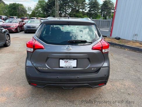 Used 2020 Nissan Kicks SV FWD image 6