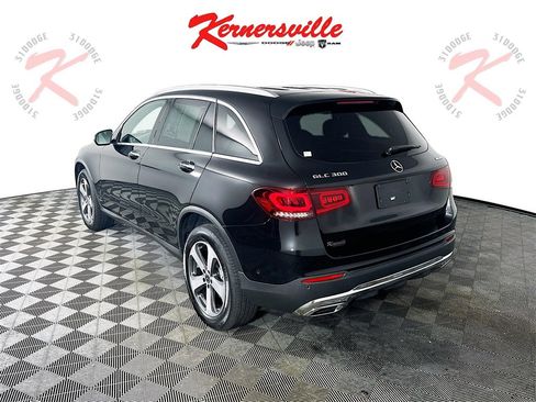 Used 2021 Mercedes-Benz GLC 300 GLC 300 w/ Premium Package image 5