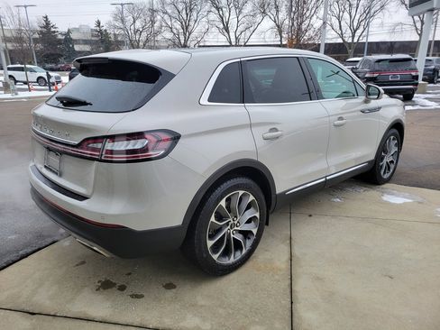 Used 2021 Lincoln Nautilus Reserve image 8