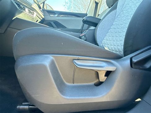 Used 2025 Volkswagen Tiguan S image 12