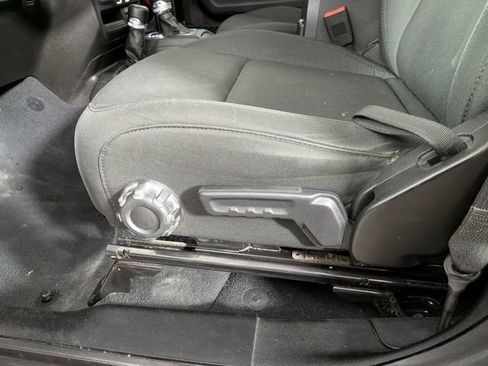 Used 2020 Jeep Wrangler Unlimited Sport S image 15