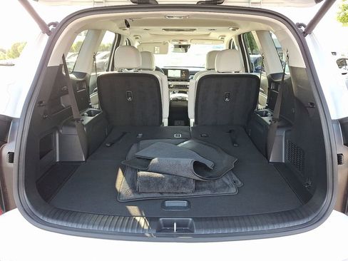 Used 2025 Kia Telluride S FWD image 31