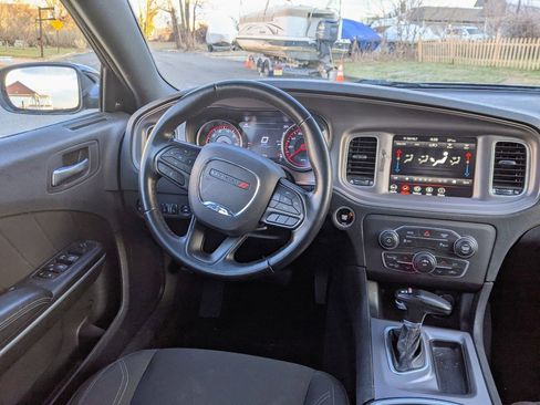 Used 2023 Dodge Charger SXT image 16