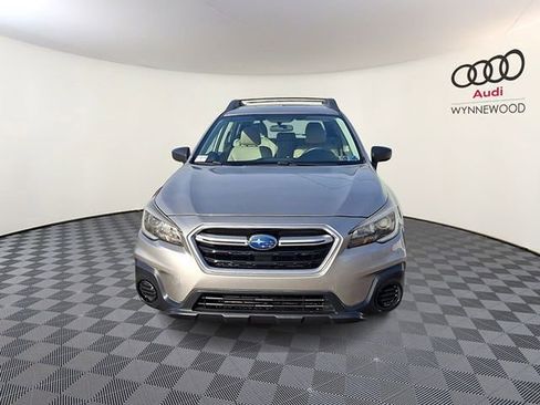 Used 2018 Subaru Outback 2.5i AWD/4WD image 2