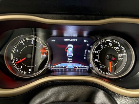 Used 2018 Jeep Cherokee Limited w/ Luxury Group image 17