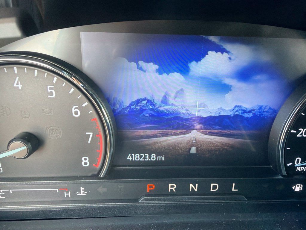 Used 2022 Ford Explorer XLT RWD image 10