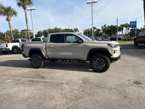 New 2026 Chevrolet Colorado ZR2 w/ Technology Package AWD/4WD image 14