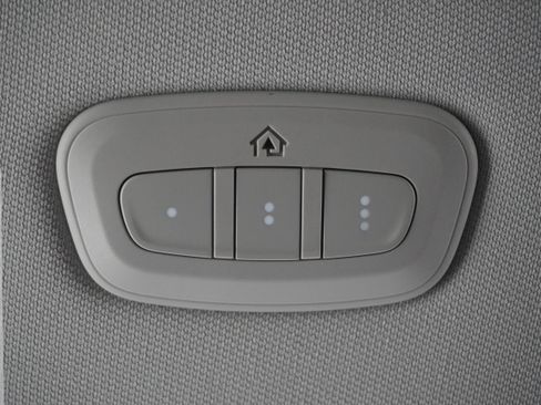 Used 2021 Jeep Cherokee Latitude Lux w/ Sun & Sound Group image 25