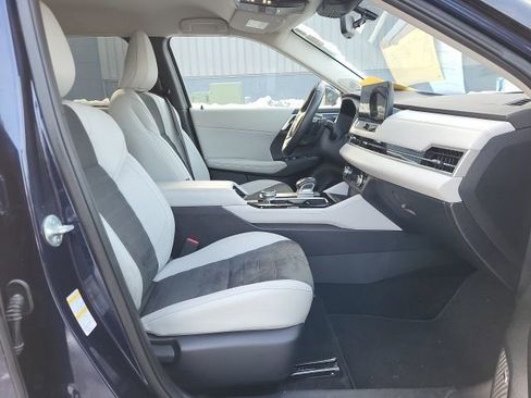 Used 2025 Mitsubishi Outlander SE image 13