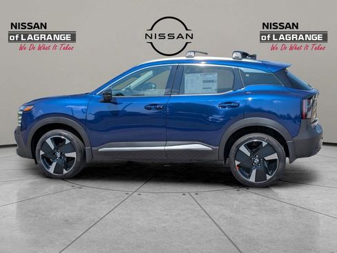 New 2026 Nissan Kicks SR image 8