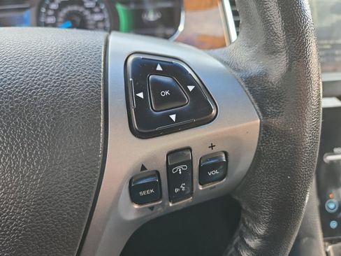 Used 2013 Ford Taurus Limited image 15