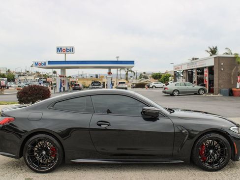 Used 2024 BMW M4 Coupe w/ Executive Package image 6