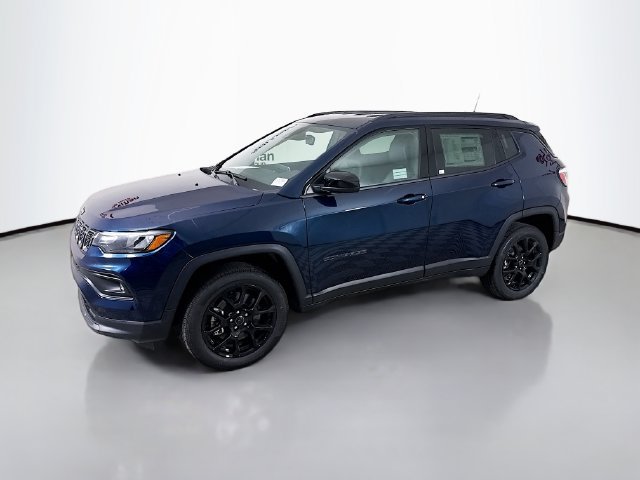 New 2026 Jeep Compass Latitude AWD/4WD image 3