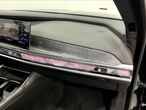 New 2025 BMW 760i xDrive AWD/4WD image 10