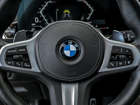 Used 2024 BMW X5 xDrive40i w/ M Sport Package AWD/4WD image 29
