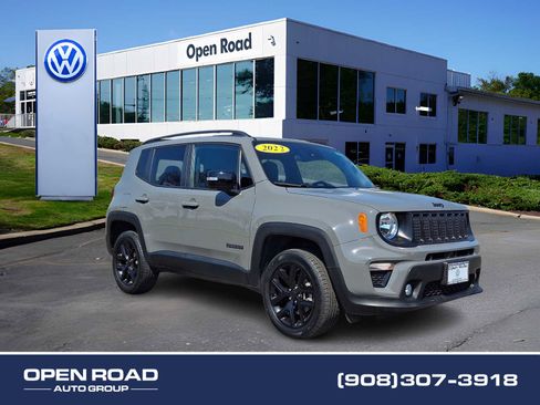 Used 2022 Jeep Renegade Altitude w/ Convenience Group image 1