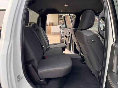 Used 2024 RAM 2500 Big Horn w/ Sport Appearance Package image 11