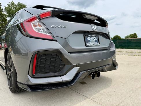 Used 2018 Honda Civic Sport image 12