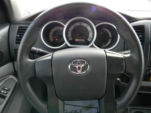 Used 2012 Toyota Tacoma 2WD Access Cab w/ Convenience Pkg image 11